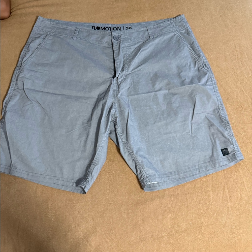 Flomotion Mens Shorts size 36 grey